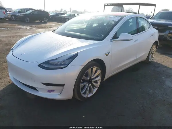 5YJ3E1EA5JF049140 2018 TESLA MODEL 3 - Image 2