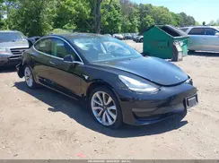 5YJ3E1EA5JF049736 2018 TESLA MODEL 3
