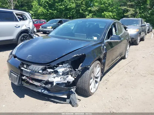 5YJ3E1EA5JF049736 2018 TESLA MODEL 3 - Image 2