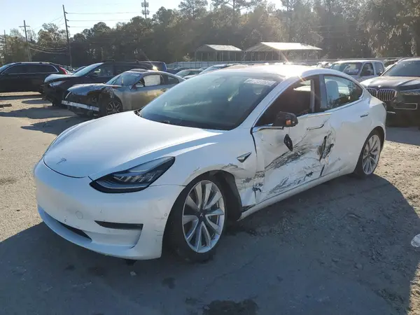 5YJ3E1EA5JF050790 2018 TESLA MODEL 3 - Image 1