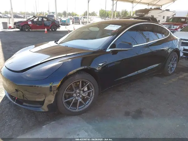 5YJ3E1EA5JF056654 2018 TESLA MODEL 3 - Image 2
