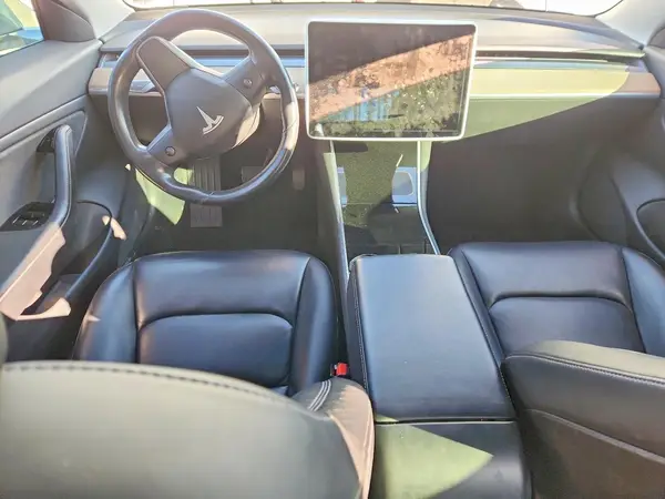 5YJ3E1EA5JF057710 2018 TESLA MODEL 3 - Image 8