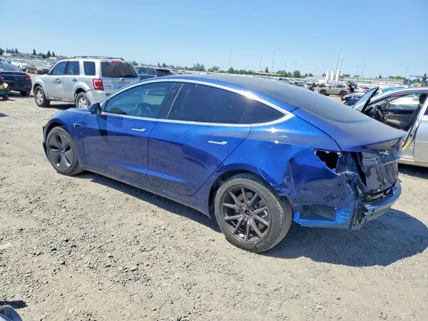 5YJ3E1EA5JF058906 2018 TESLA MODEL 3 - Image 2