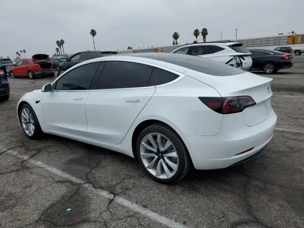 5YJ3E1EA5JF059120 2018 TESLA MODEL 3 - Image 2