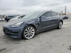 5YJ3E1EA5JF059361 2018 TESLA MODEL 3