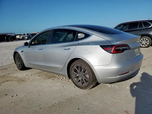 5YJ3E1EA5JF060722 2018 TESLA MODEL 3 - Image 2