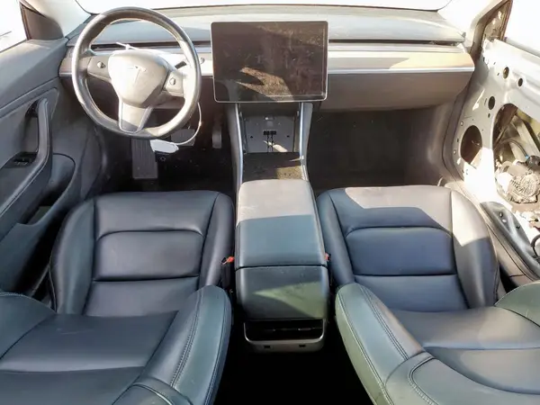 5YJ3E1EA5JF060722 2018 TESLA MODEL 3 - Image 8