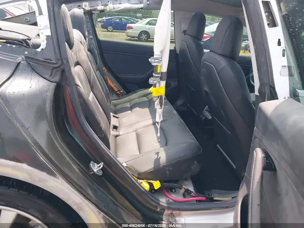 5YJ3E1EA5JF060865 2018 TESLA MODEL 3 - Image 8