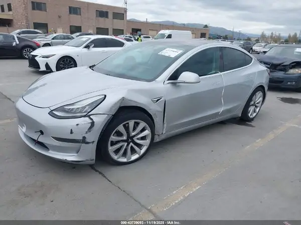 5YJ3E1EA5JF061059 2018 TESLA MODEL 3 - Image 2