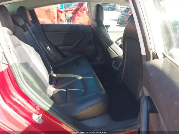 5YJ3E1EA5JF061613 2018 TESLA MODEL 3 - Image 8