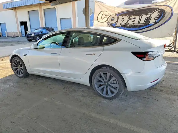 5YJ3E1EA5JF062941 2018 TESLA MODEL 3 - Image 2
