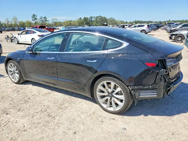 5YJ3E1EA5JF071039 2018 TESLA MODEL 3 - Image 2
