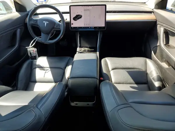 5YJ3E1EA5JF071039 2018 TESLA MODEL 3 - Image 8