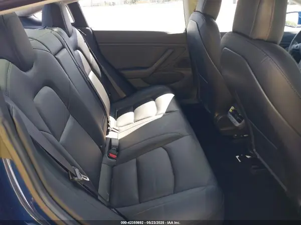 5YJ3E1EA5JF076614 2018 TESLA MODEL 3 - Image 8