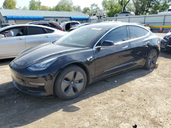 5YJ3E1EA5JF089489 2018 TESLA MODEL 3 - Image 1