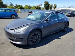 5YJ3E1EA5JF102032 2018 TESLA MODEL 3