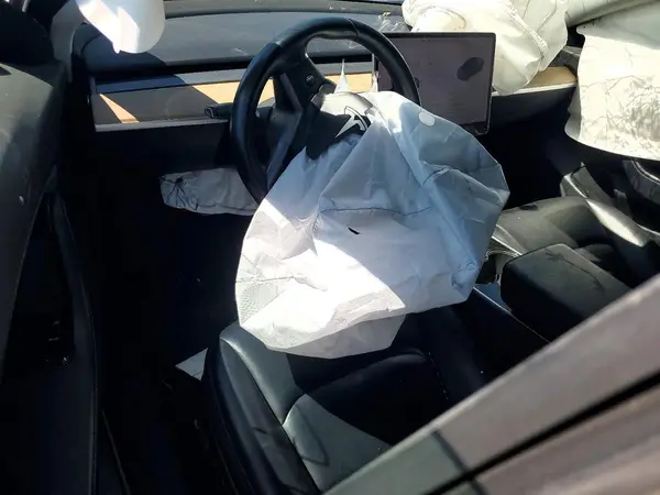 5YJ3E1EA5JF102032 2018 TESLA MODEL 3 - Image 8