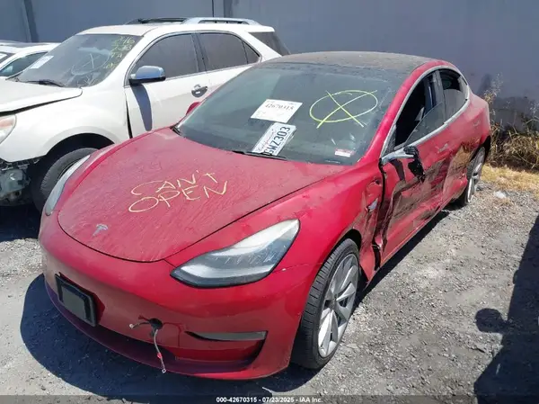 5YJ3E1EA5JF102855 2018 TESLA MODEL 3 - Image 2