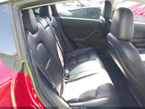 5YJ3E1EA5JF102855 2018 TESLA MODEL 3 - Image 8
