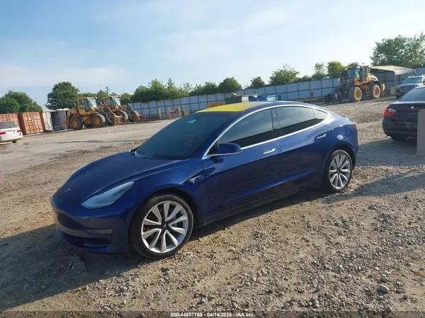 5YJ3E1EA5JF108963 2018 TESLA MODEL 3 - Image 2