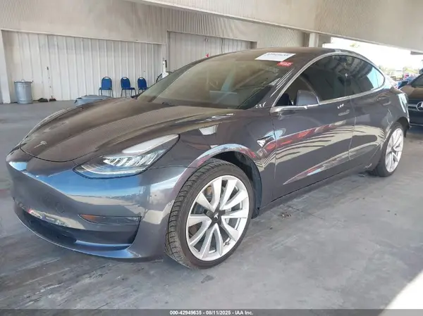 5YJ3E1EA5JF109403 2018 TESLA MODEL 3 - Image 2