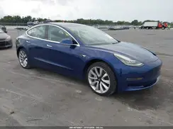 5YJ3E1EA5JF118313 2018 TESLA MODEL 3