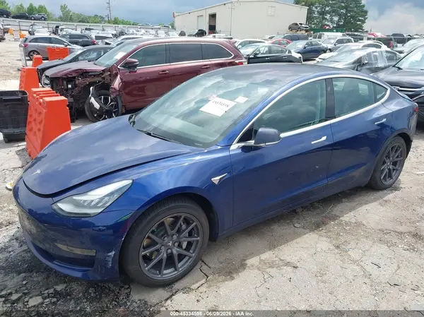 5YJ3E1EA5JF124810 2018 TESLA MODEL 3 - Image 2