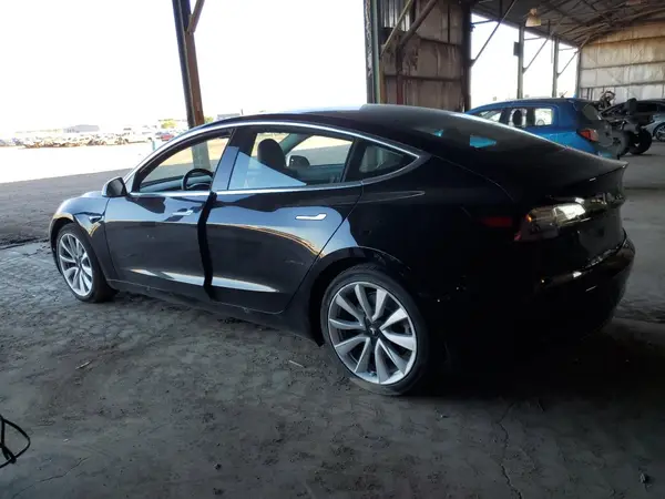 5YJ3E1EA5JF149321 2018 TESLA MODEL 3 - Image 2