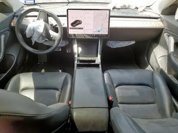 5YJ3E1EA5JF152543 2018 TESLA MODEL 3 - Image 8