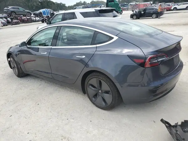 5YJ3E1EA5JF153496 2018 TESLA MODEL 3 - Image 2