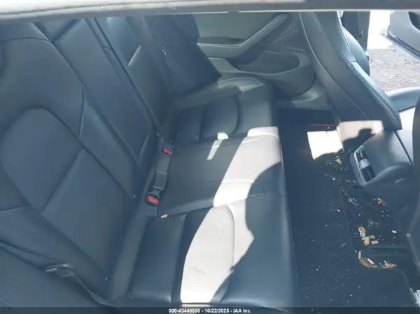 5YJ3E1EA5JF154356 2018 TESLA MODEL 3 - Image 8