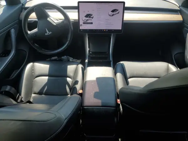 5YJ3E1EA5JF154633 2018 TESLA MODEL 3 - Image 8