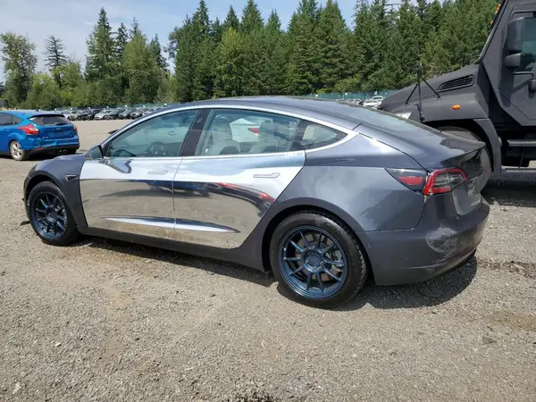 5YJ3E1EA5JF155961 2018 TESLA MODEL 3 - Image 2