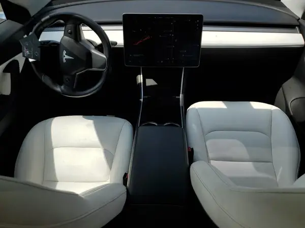 5YJ3E1EA5JF155961 2018 TESLA MODEL 3 - Image 8