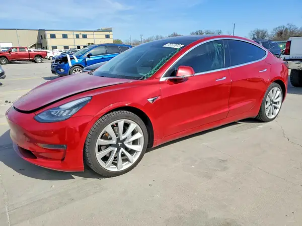 5YJ3E1EA5JF156043 2018 TESLA MODEL 3 - Image 1