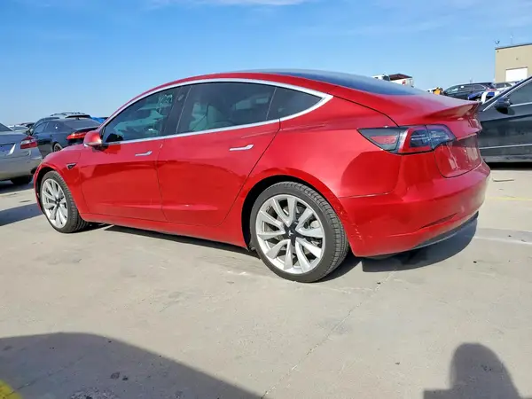 5YJ3E1EA5JF156043 2018 TESLA MODEL 3 - Image 2