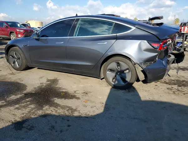 5YJ3E1EA5JF157967 2018 TESLA MODEL 3 - Image 2