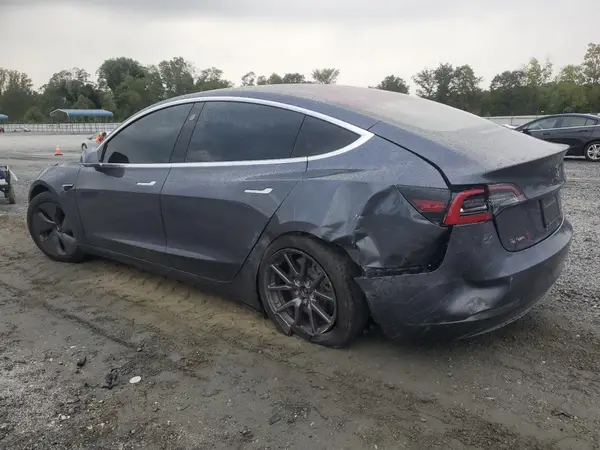5YJ3E1EA5JF158536 2018 TESLA MODEL 3 - Image 2