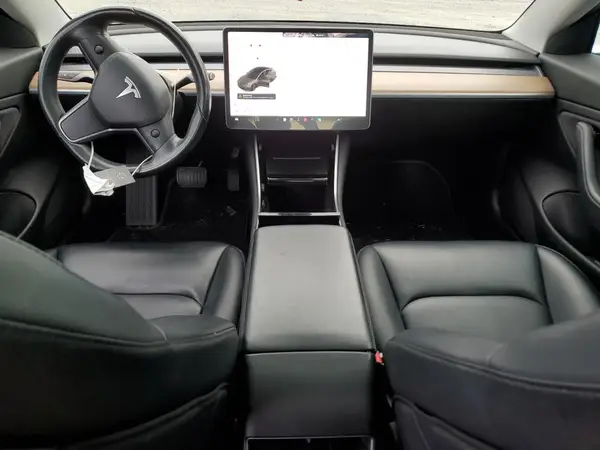 5YJ3E1EA5JF158536 2018 TESLA MODEL 3 - Image 8