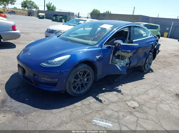 5YJ3E1EA5JF161095 2018 TESLA MODEL 3 - Image 2