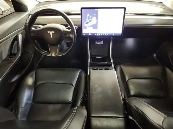 5YJ3E1EA5JF164885 2018 TESLA MODEL 3 - Image 8
