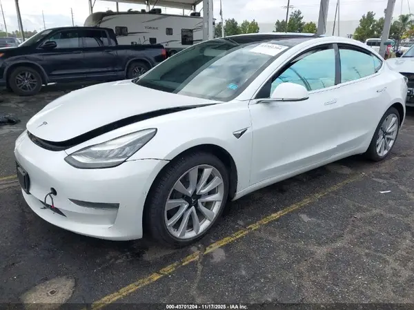 5YJ3E1EA5JF164918 2018 TESLA MODEL 3 - Image 2
