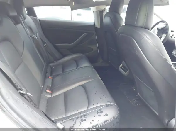 5YJ3E1EA5JF164918 2018 TESLA MODEL 3 - Image 8