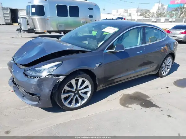 5YJ3E1EA5JF169052 2018 TESLA MODEL 3 - Image 2