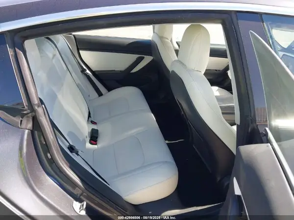 5YJ3E1EA5JF169052 2018 TESLA MODEL 3 - Image 8