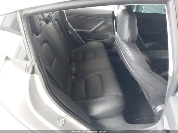 5YJ3E1EA5JF172565 2018 TESLA MODEL 3 - Image 8