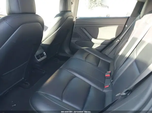 5YJ3E1EA5JF173442 2018 TESLA MODEL 3 - Image 8