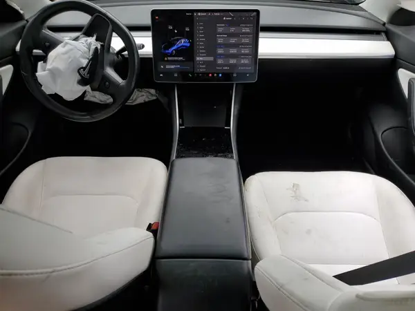 5YJ3E1EA5JF178009 2018 TESLA MODEL 3 - Image 8
