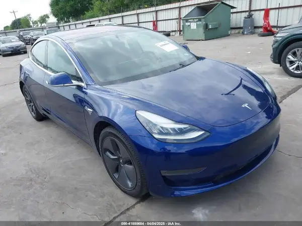 5YJ3E1EA5KF190453 2019 TESLA MODEL 3 - Image 1