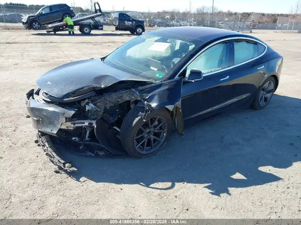 5YJ3E1EA5KF193059 2019 TESLA MODEL 3 - Image 2